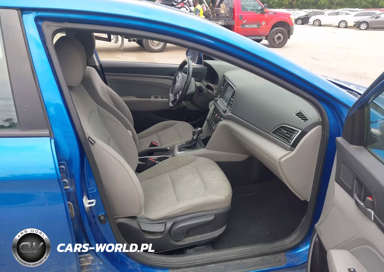 2018 Hyundai Elantra Value Edition VIN:5NPD84LF0JH273252 - 5