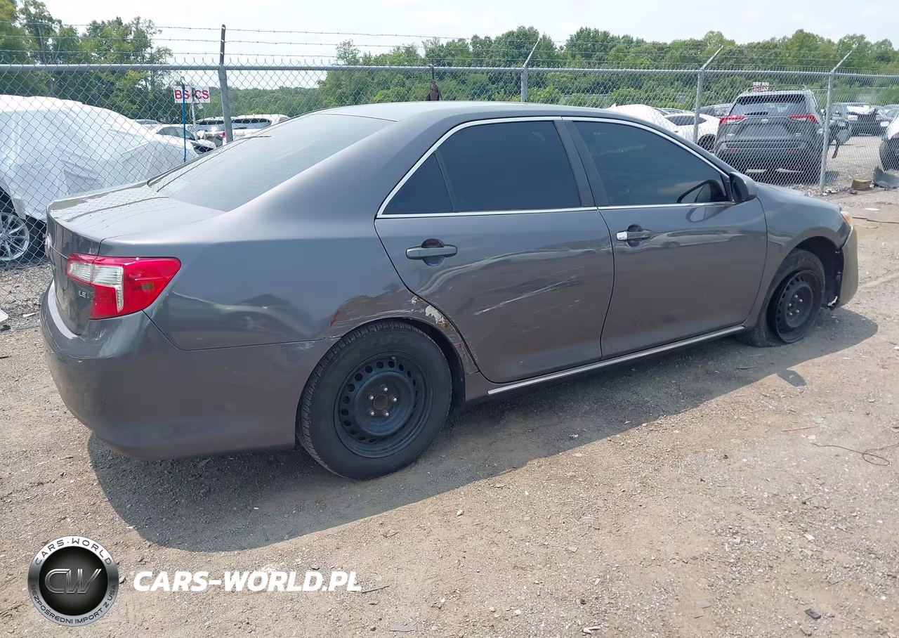 2013 Toyota Camry Le VIN:4T4BF1FK8DR328529 - 4