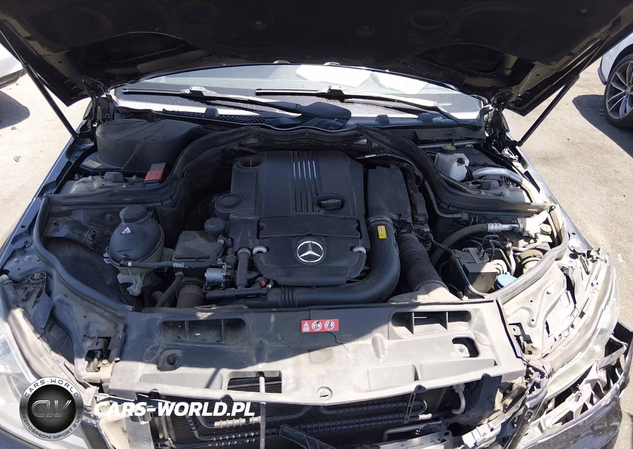 2014 Mercedes-Benz C 250 Sport VIN:WDDGF4HBXEA946995 - 10