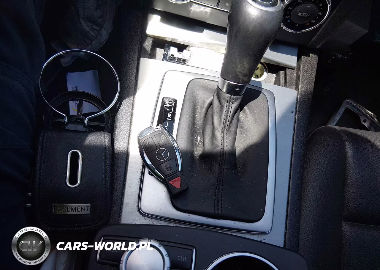2014 Mercedes-Benz C 250 Sport VIN:WDDGF4HBXEA946995 - 11
