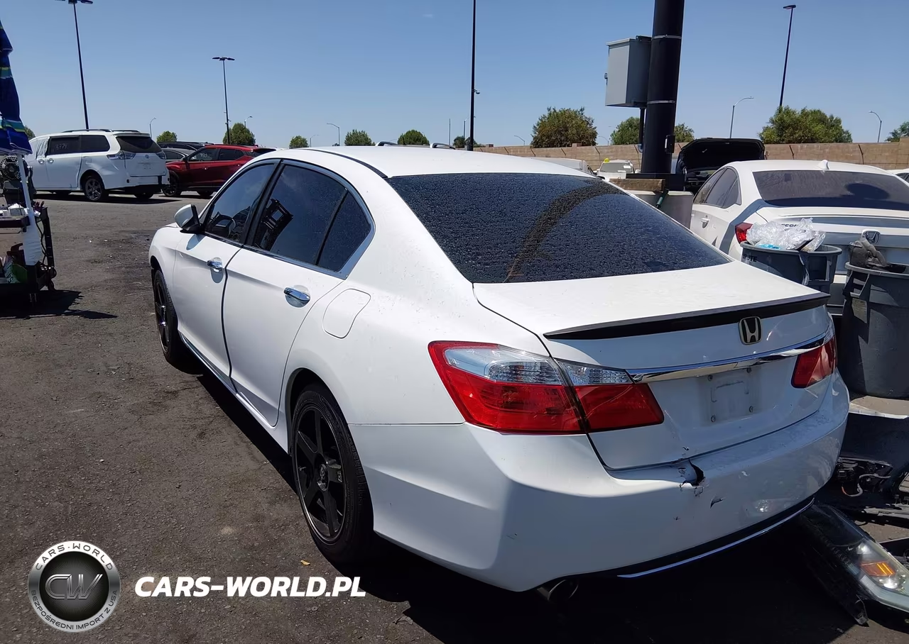 2015 Honda Accord Sport VIN:1HGCR2F53FA008969 - 15