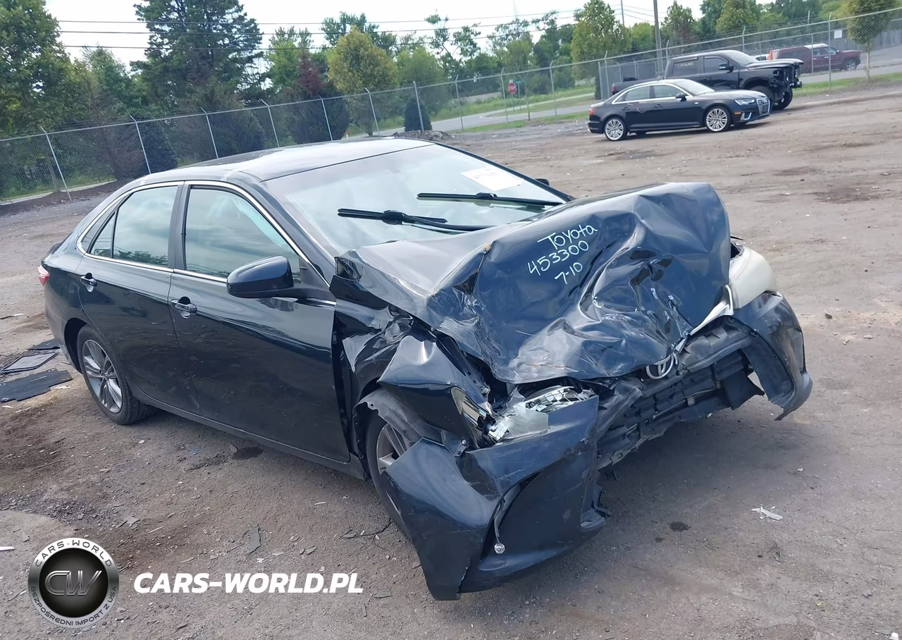 2016 Toyota Camry Se – zdjęcie 1 z 16