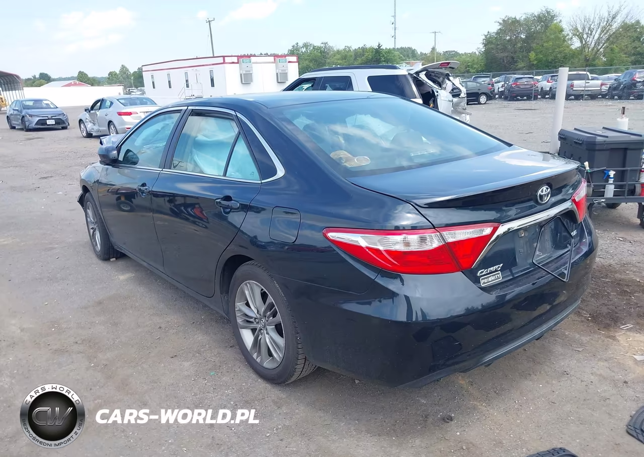 2016 Toyota Camry Se VIN:4T1BF1FK1GU267359 - 3