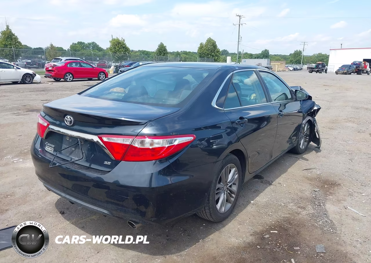 2016 Toyota Camry Se VIN:4T1BF1FK1GU267359 - 4