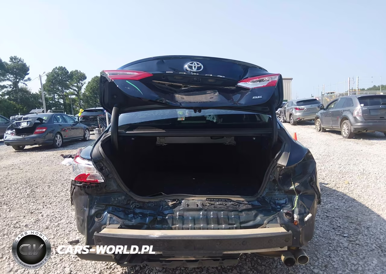 2020 Toyota Camry Se VIN:4T1G11AK1LU887666 - 16
