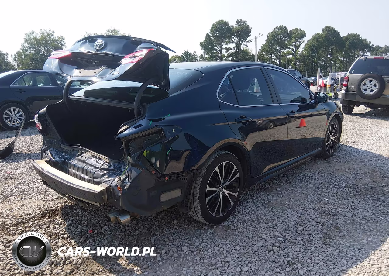 2020 Toyota Camry Se VIN:4T1G11AK1LU887666 - 4