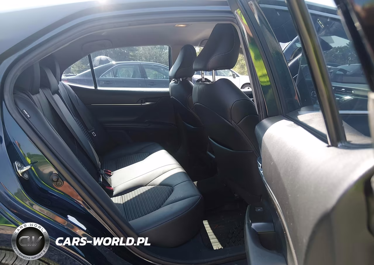 2020 Toyota Camry Se VIN:4T1G11AK1LU887666 - 8