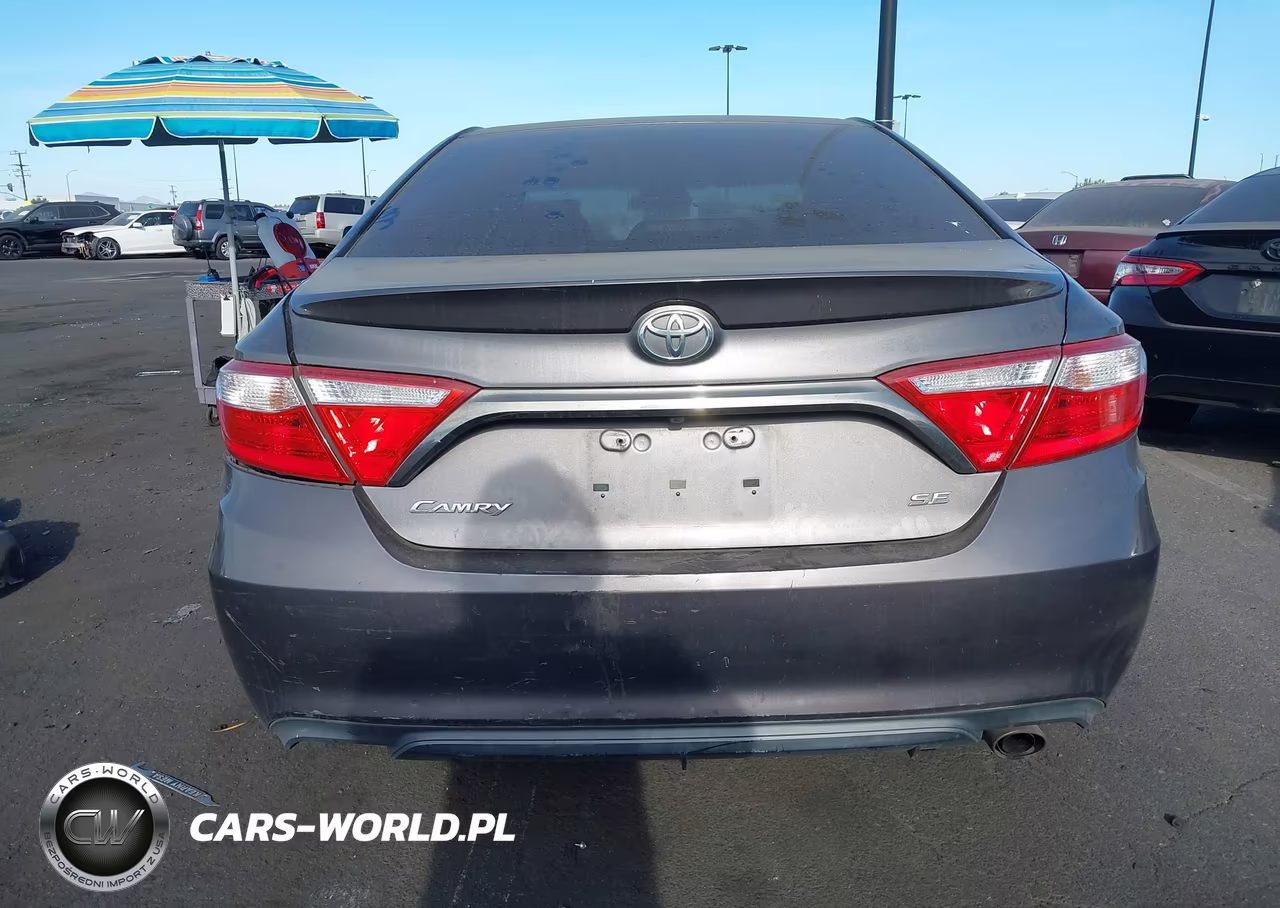 2016 Toyota Camry Se VIN:4T1BF1FK5GU171136 - 17