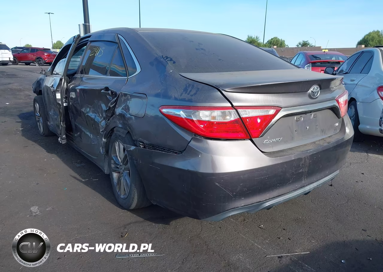 2016 Toyota Camry Se VIN:4T1BF1FK5GU171136 - 3