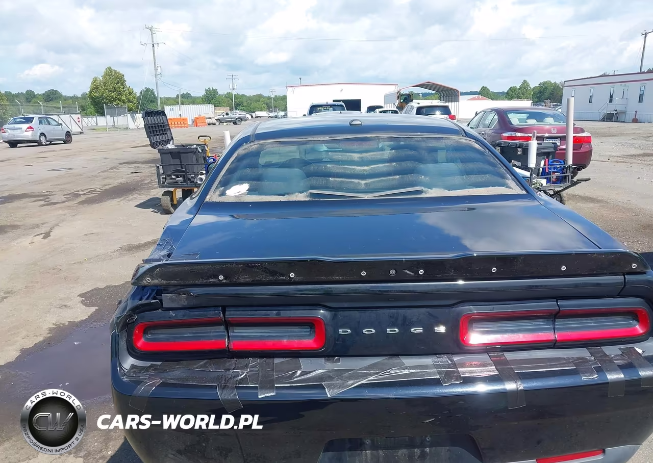 2018 Dodge Challenger Sxt VIN:2C3CDZAG4JH229753 - 6