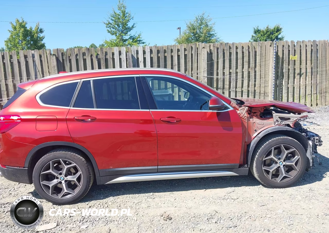 2019 BMW X1 xDrive28I VIN:WBXHT3C53K5L89647 - 14