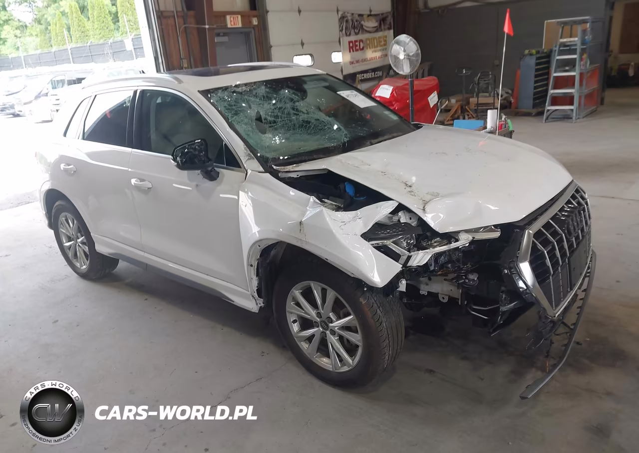 2025 Audi Q3 Premium 45 Tfsi S Line Quattro Tiptronic VIN:WA1DECF38S1074232 - 1