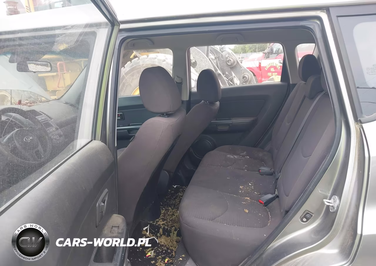 2013 Kia Soul VIN:KNDJT2A53D7572923 - 8