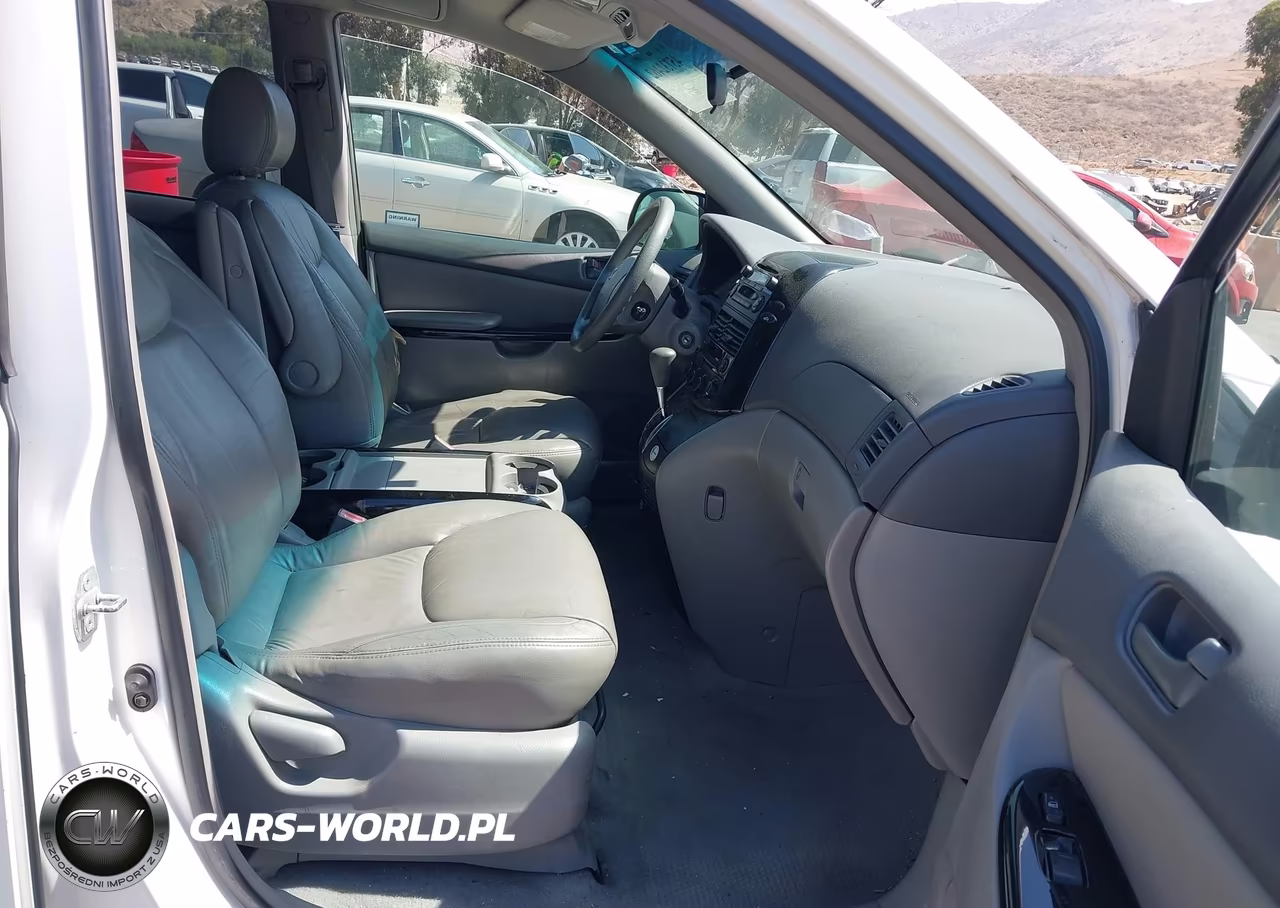 2004 Toyota Sienna Le VIN:5TDZA23C44S014623 - 5