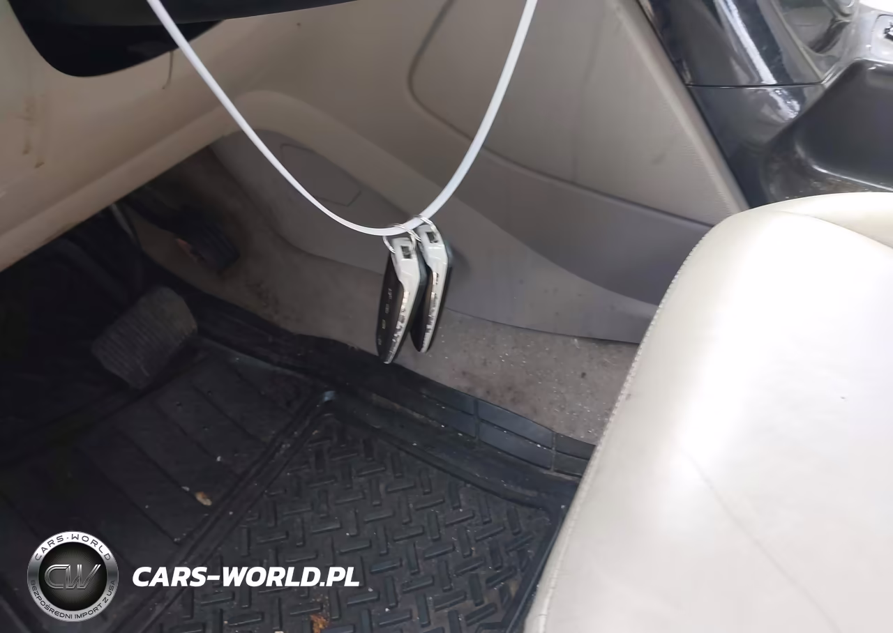 2015 Ford Escape Titanium VIN:1FMCU0J97FUA60384 - 11