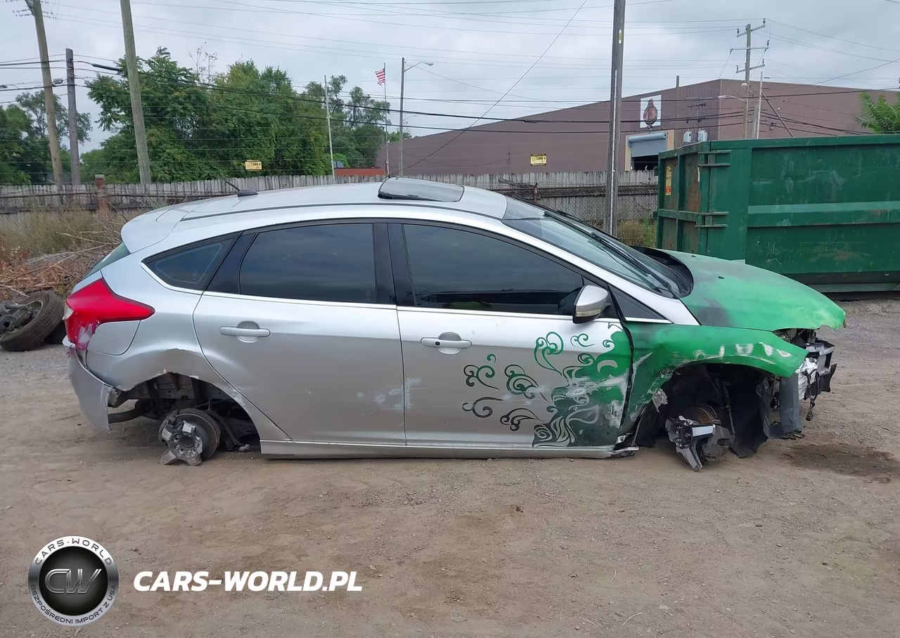 2013 Ford Focus Titanium VIN:1FADP3N27DL295827 - 12