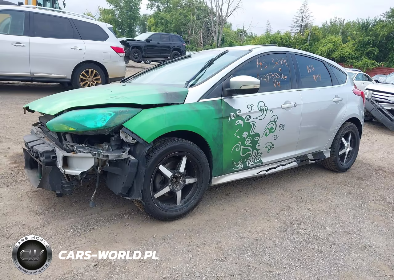 2013 Ford Focus Titanium VIN:1FADP3N27DL295827 - 2