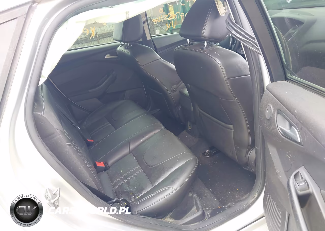 2013 Ford Focus Titanium VIN:1FADP3N27DL295827 - 8