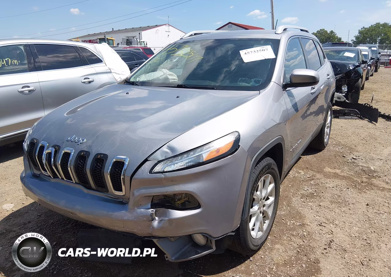 2015 Jeep Cherokee Latitude VIN:1C4PJMCB8FW583262 - 2