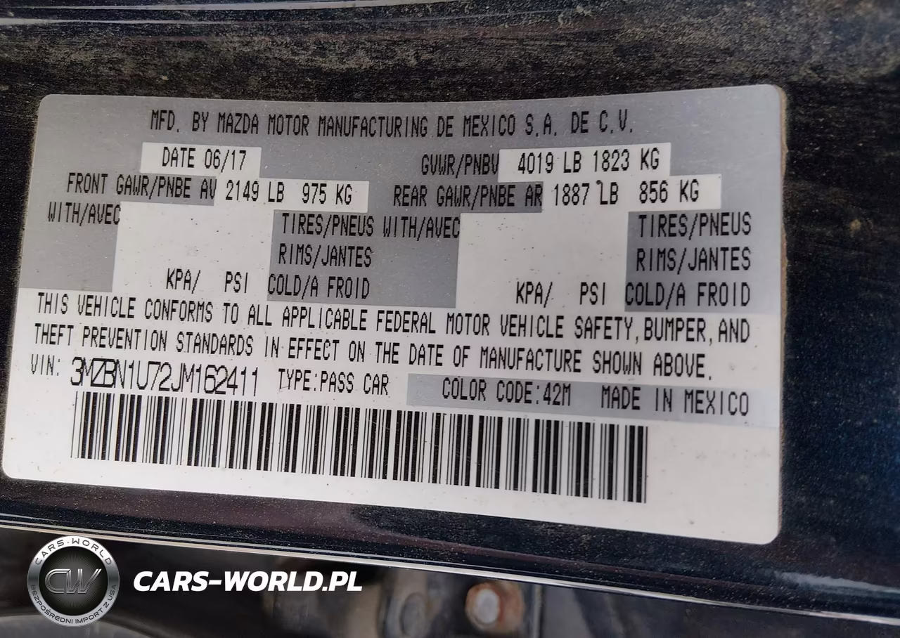 2018 Mazda Mazda3 Sport VIN:3MZBN1U72JM162411 - 9