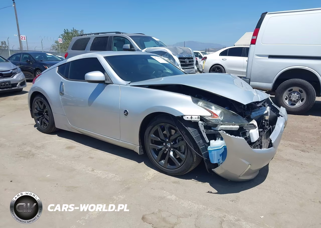 2018 Nissan 370Z VIN:JN1AZ4EH7JM572583 - 1