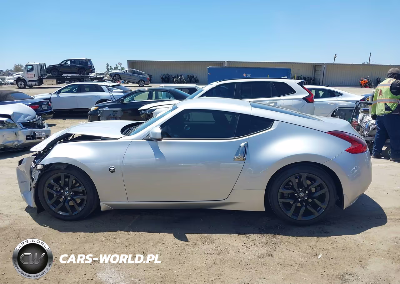 2018 Nissan 370Z VIN:JN1AZ4EH7JM572583 - 14