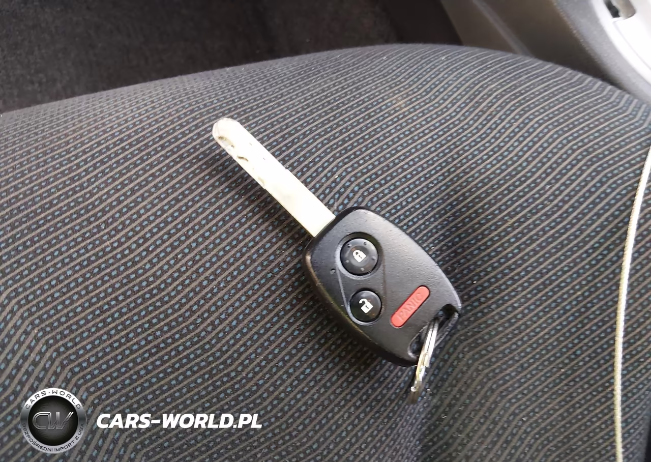 2011 Honda Fit Sport VIN:JHMGE8H55BC027659 - 11