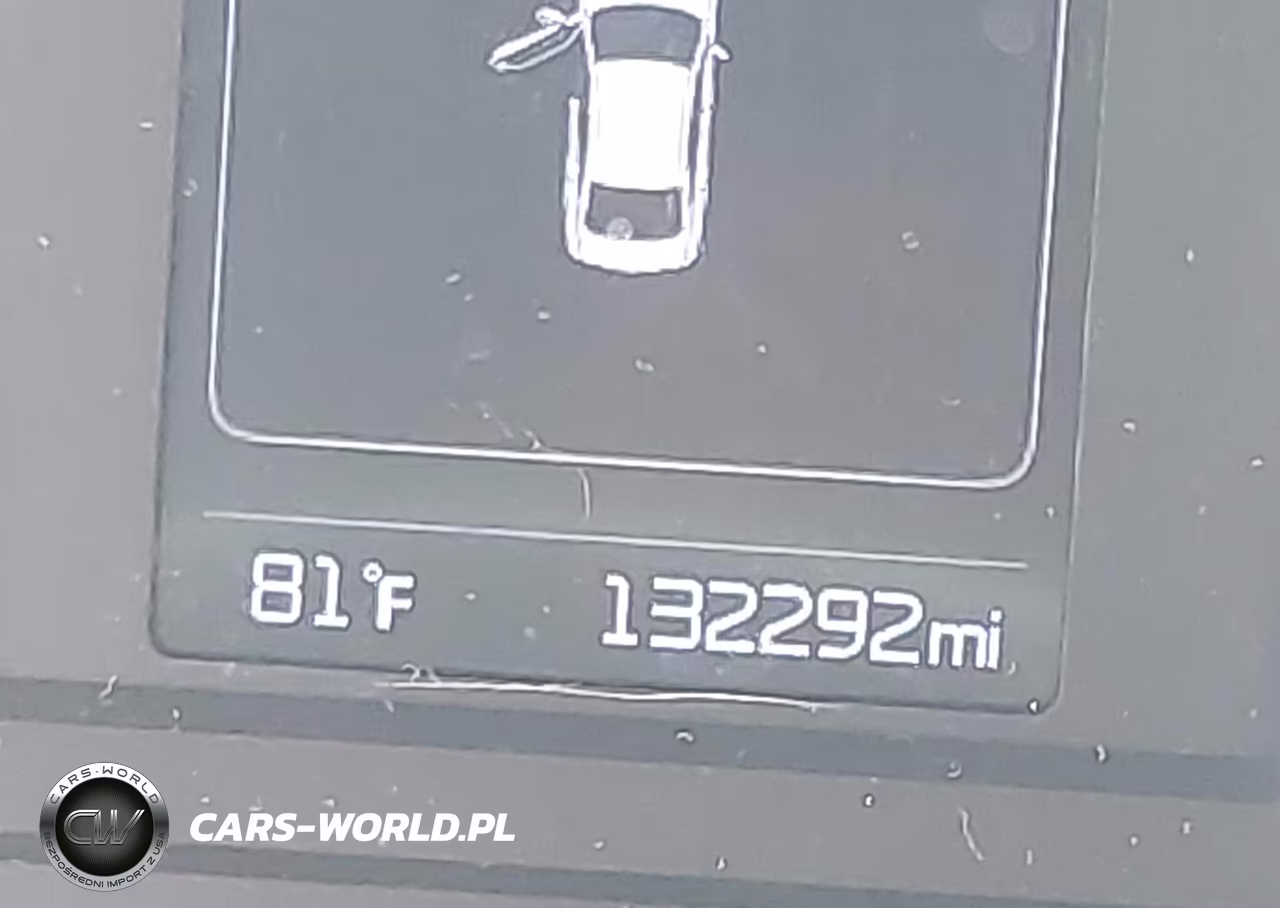 2018 Kia Forte Lx VIN:3KPFL4A76JE193638 - 15