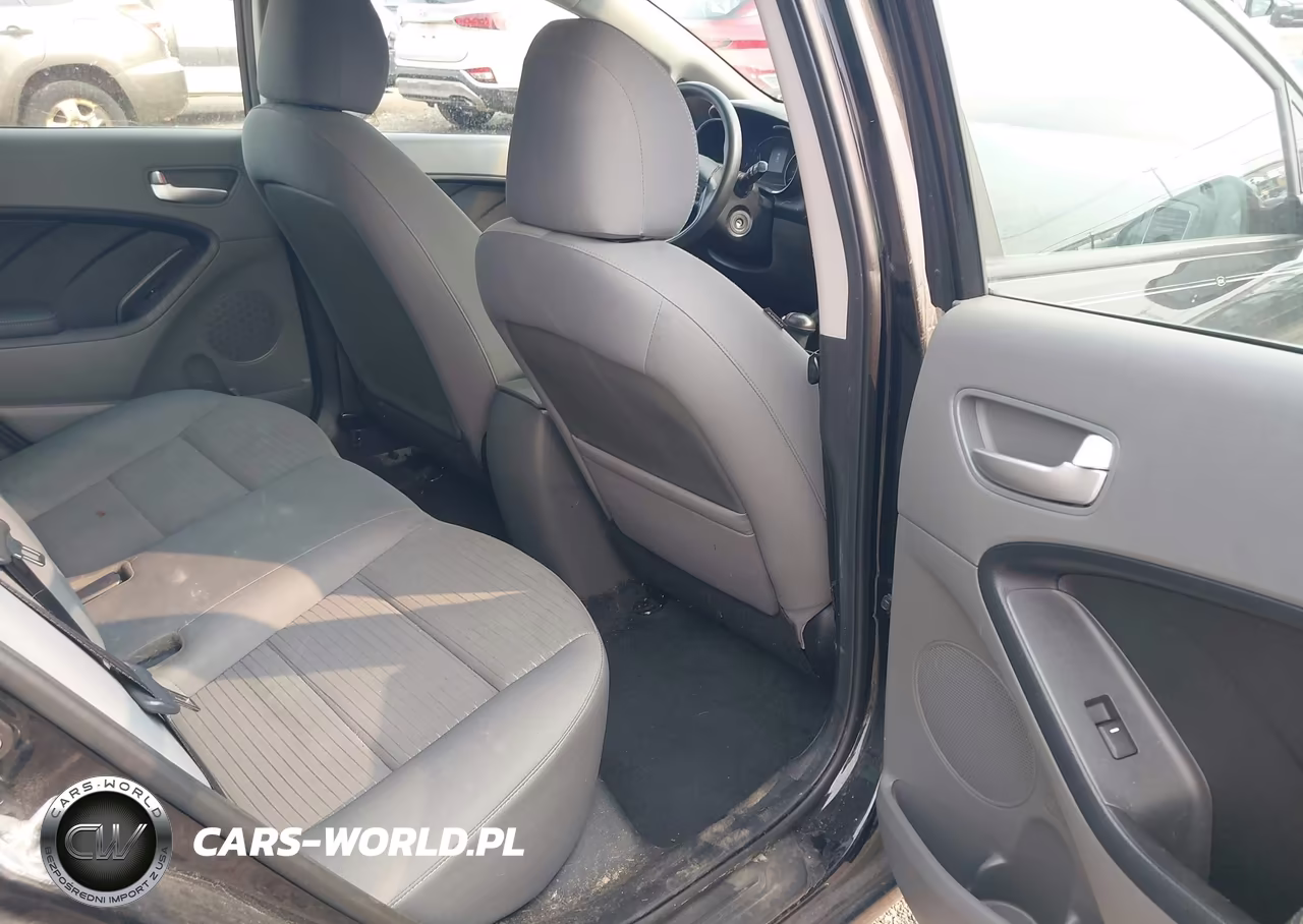 2018 Kia Forte Lx VIN:3KPFL4A76JE193638 - 8