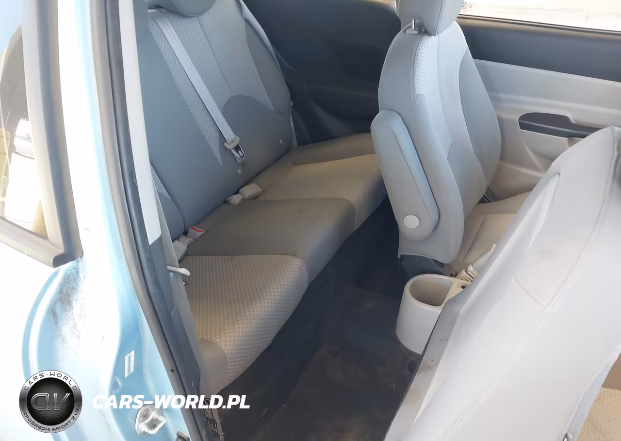 2009 Hyundai Accent Gs VIN:KMHCM36C69U117121 - 8