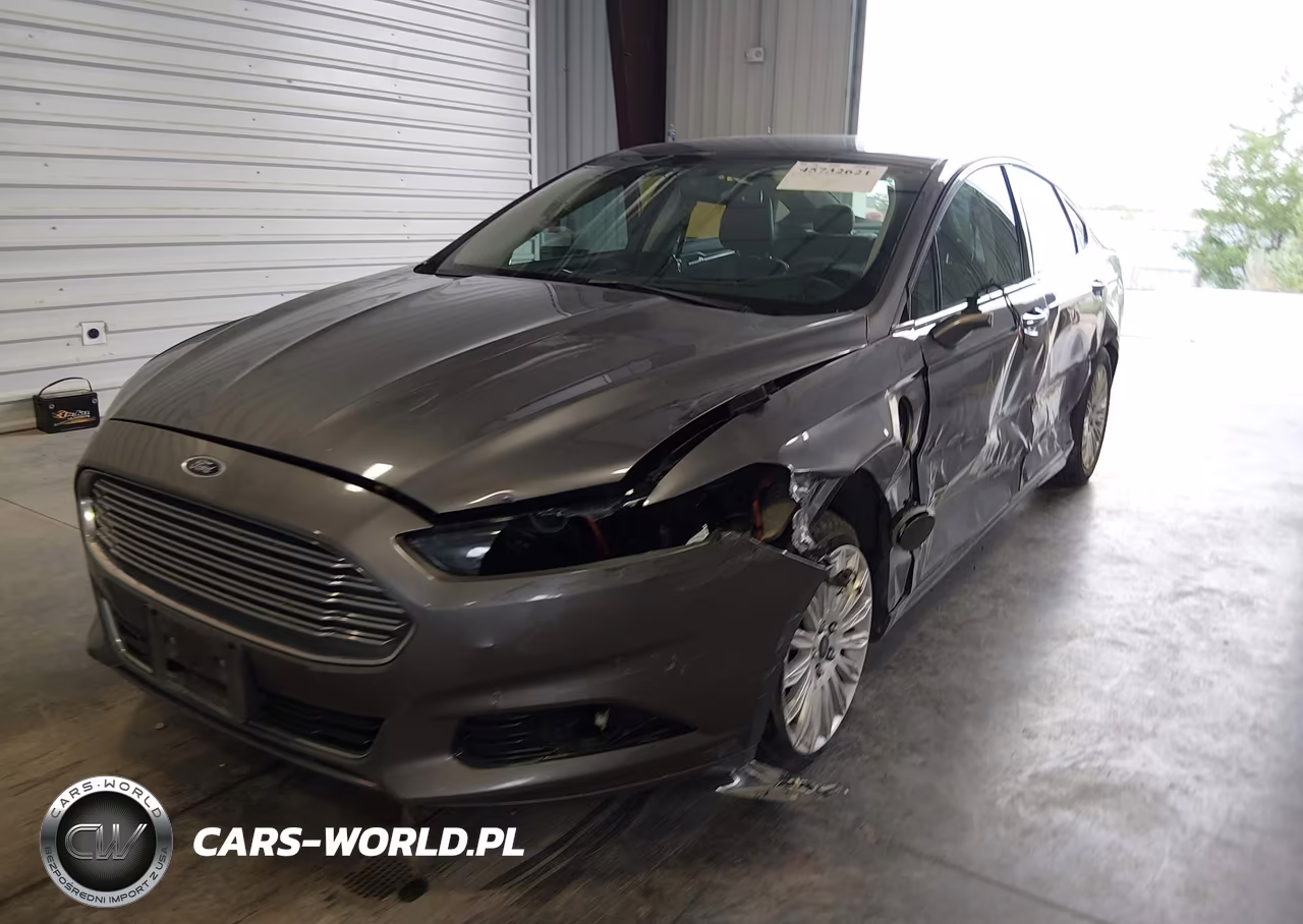 2014 Ford Fusion Energi Titanium VIN:3FA6P0SU1ER275394 - 6