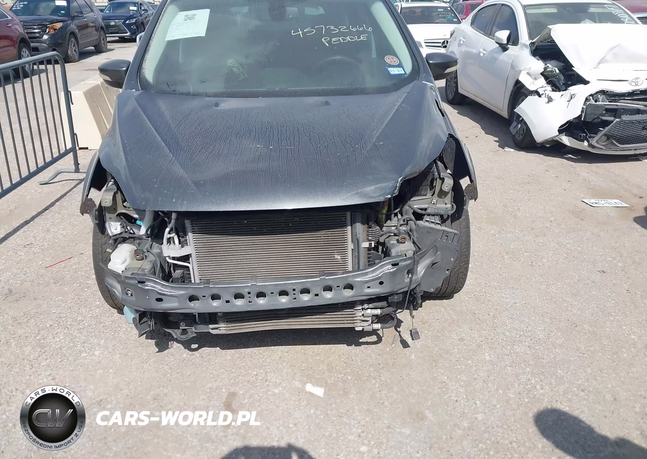 2017 Ford C-Max Hybrid Titanium VIN:1FADP5DU4HL117975 - 12