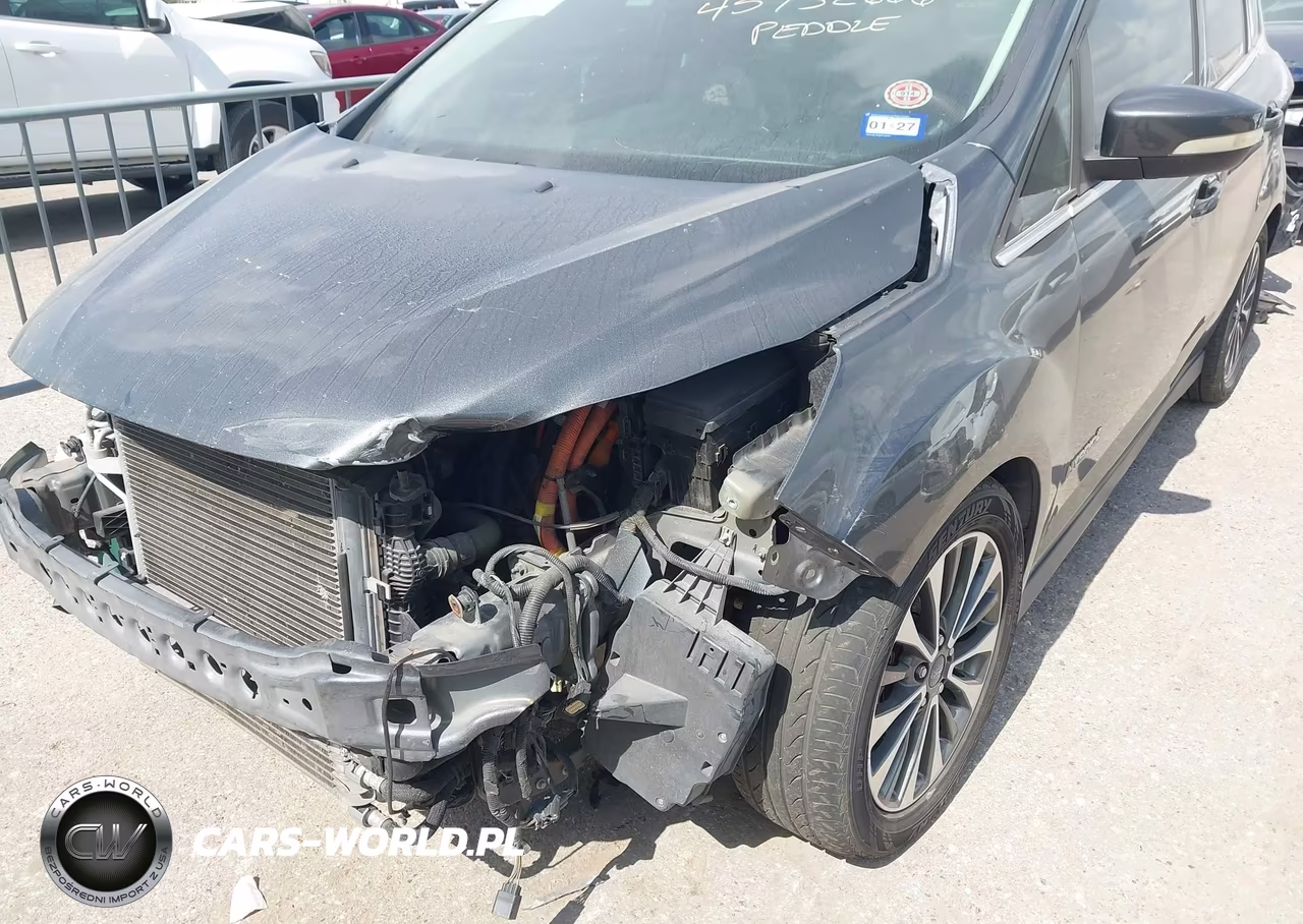 2017 Ford C-Max Hybrid Titanium VIN:1FADP5DU4HL117975 - 17