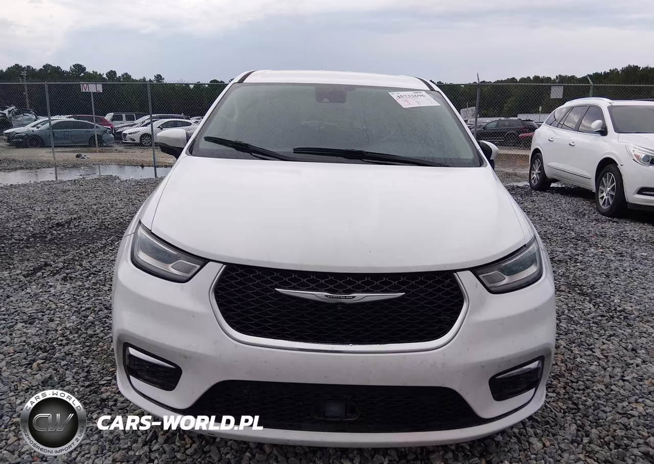 2023 Chrysler Pacifica Touring L VIN:2C4RC1BG3PR507926 - 12