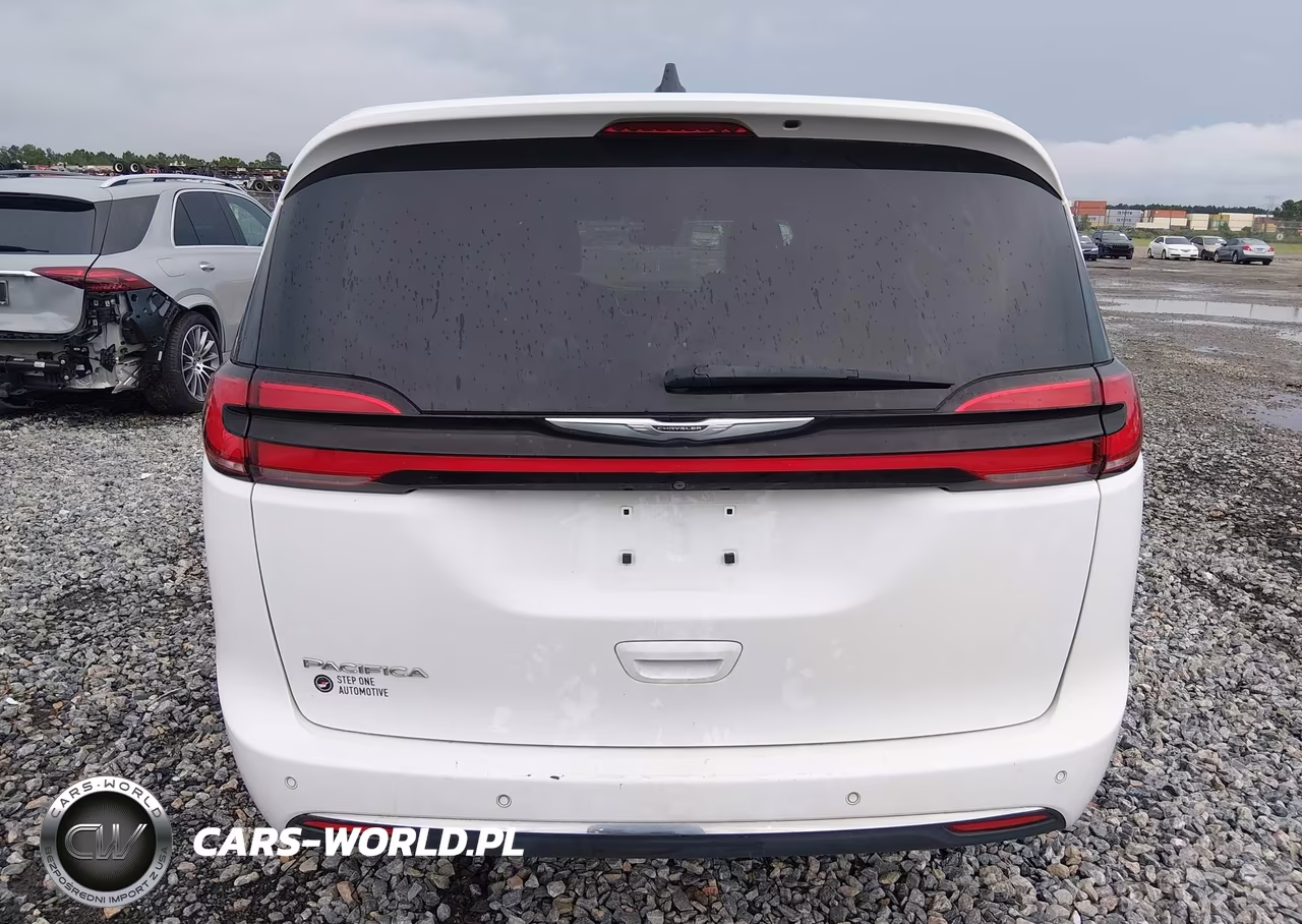 2023 Chrysler Pacifica Touring L VIN:2C4RC1BG3PR507926 - 16