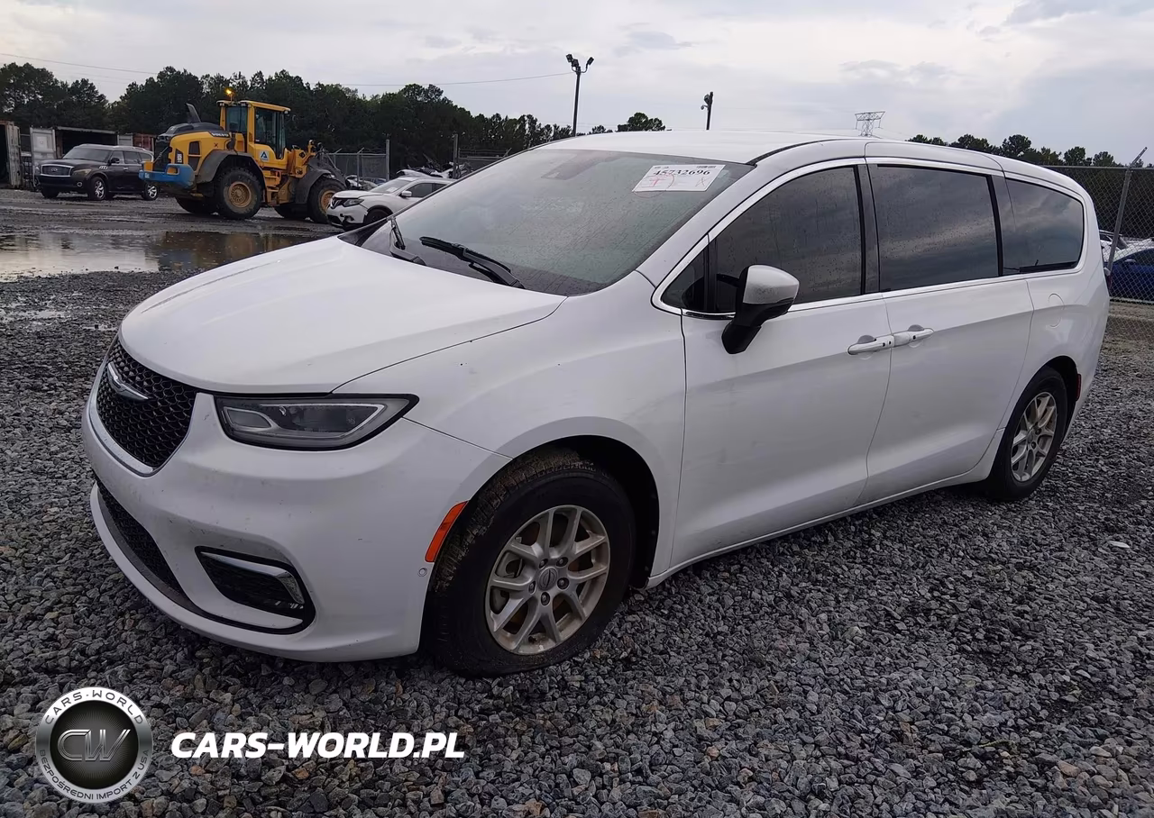 2023 Chrysler Pacifica Touring L VIN:2C4RC1BG3PR507926 - 2