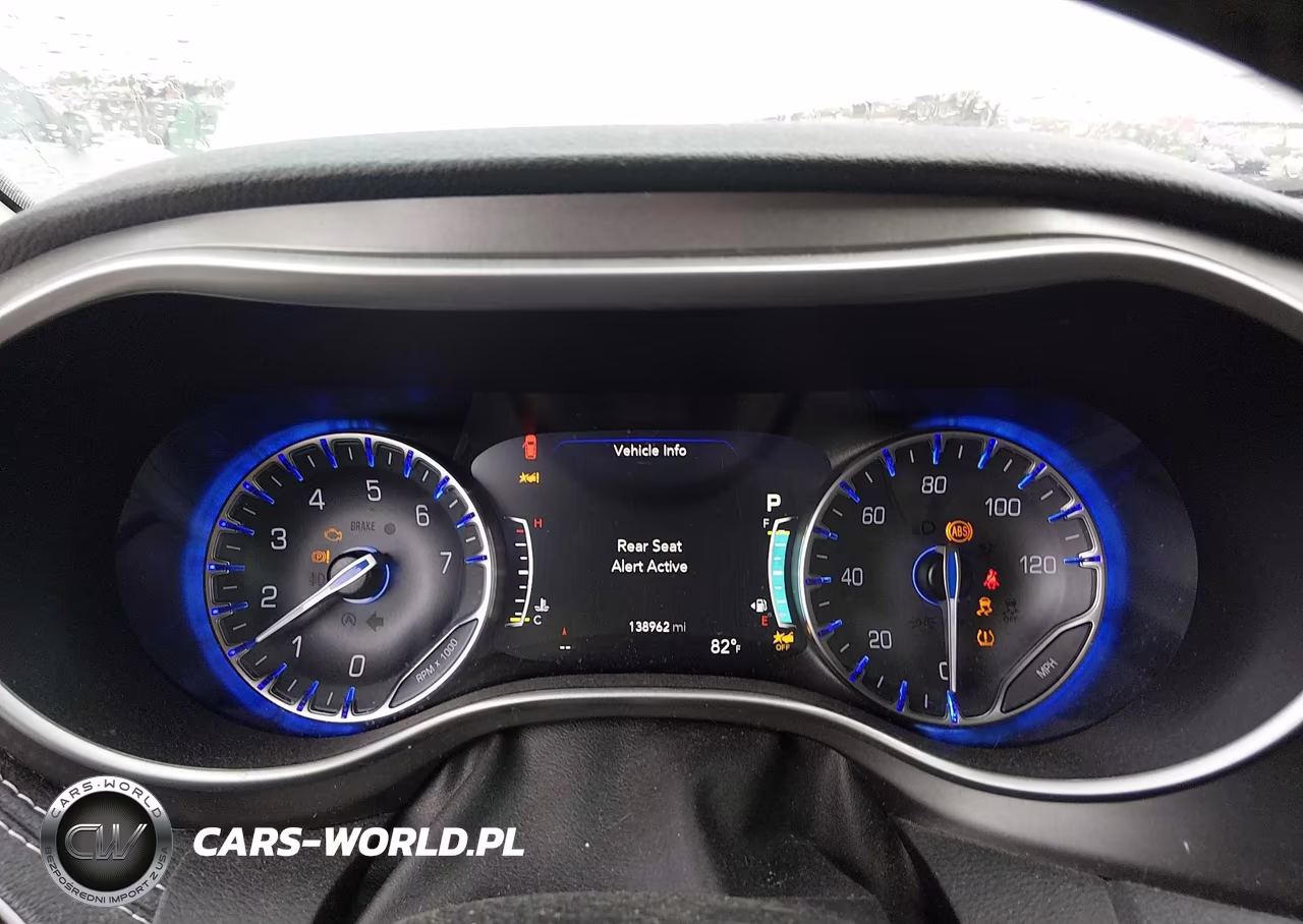 2023 Chrysler Pacifica Touring L VIN:2C4RC1BG3PR507926 - 7