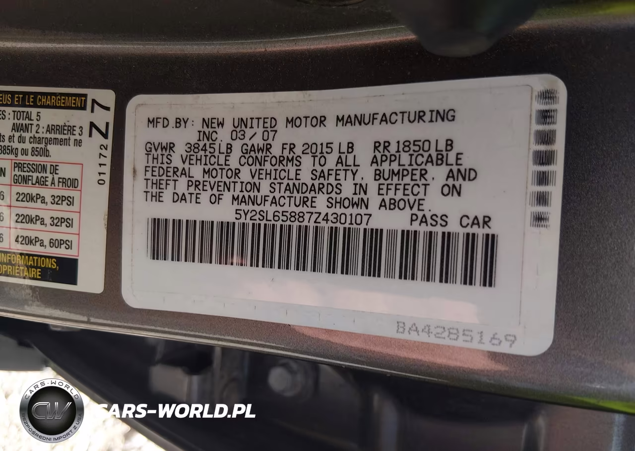 2007 Pontiac Vibe VIN:5Y2SL65887Z430107 - 9