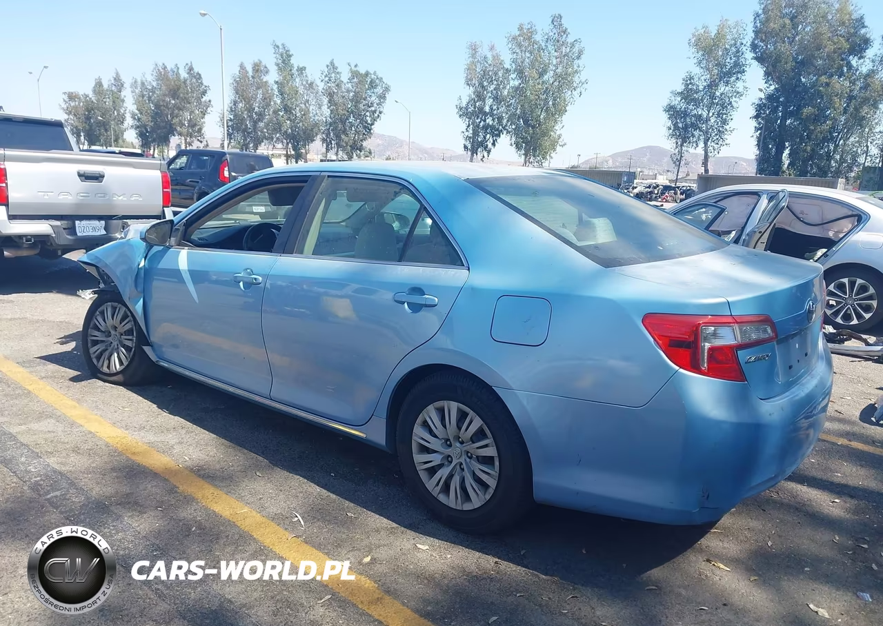 2012 Toyota Camry Le VIN:4T4BF1FK6CR254610 - 3