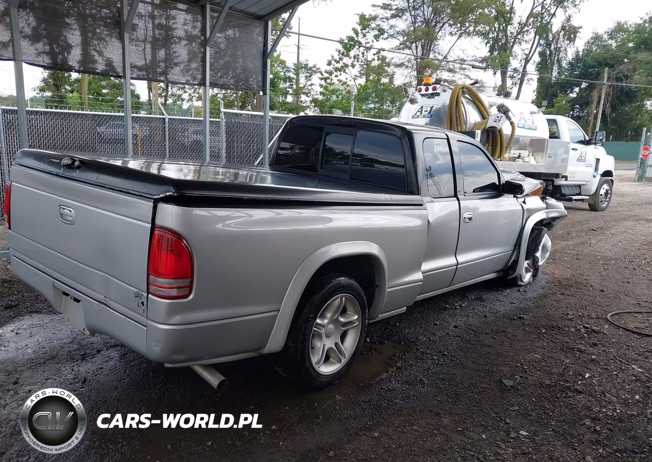 2002 Dodge Dakota Sport VIN:1B7GL32Z12S548633 - 4