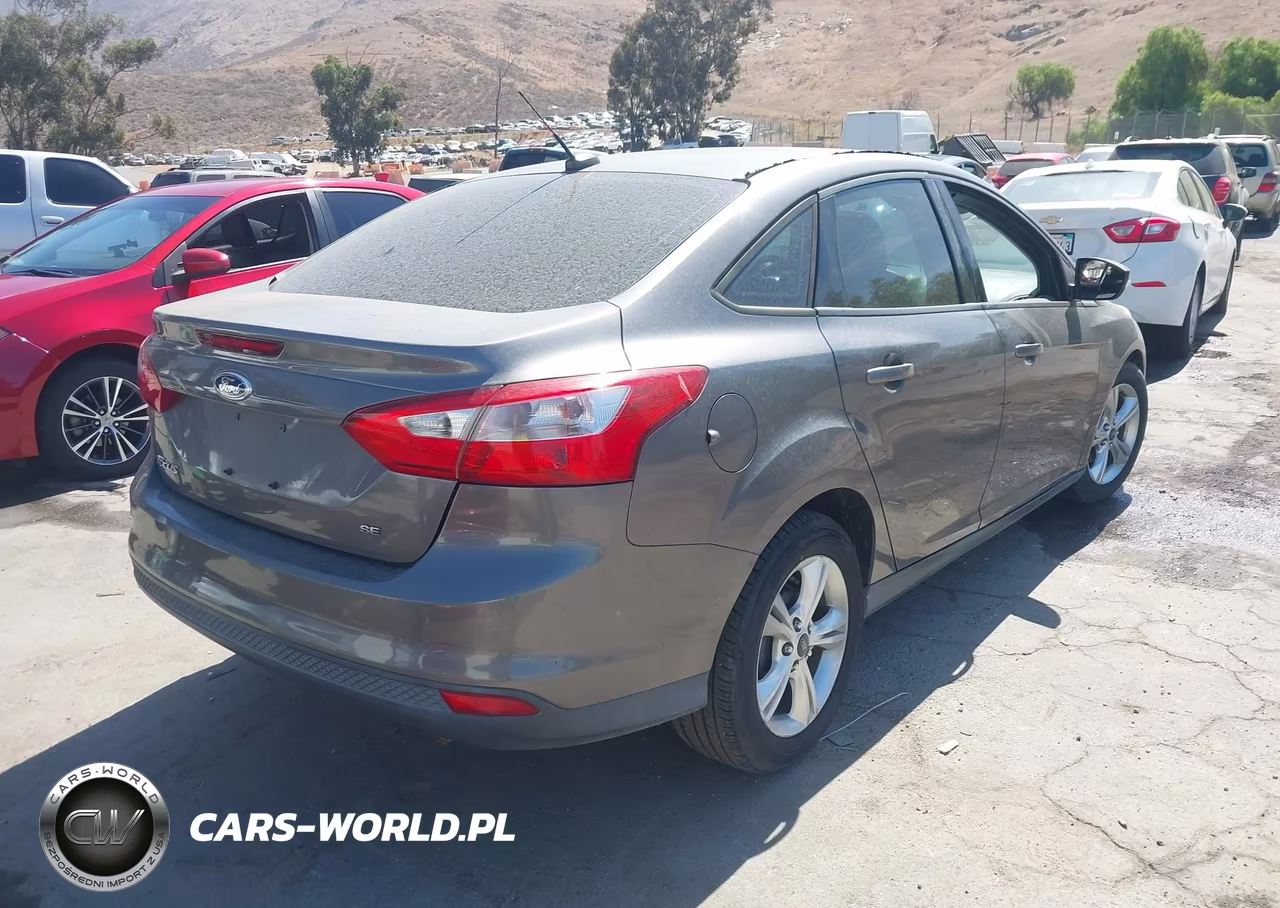 2013 Ford Focus Se VIN:1FADP3F29DL313713 - 4