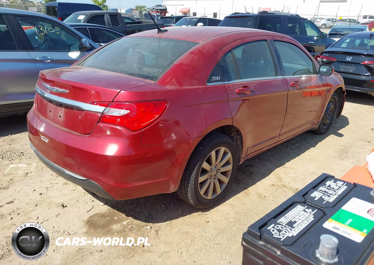 2013 Chrysler 200 Touring VIN:1C3CCBBB1DN651665 - 4