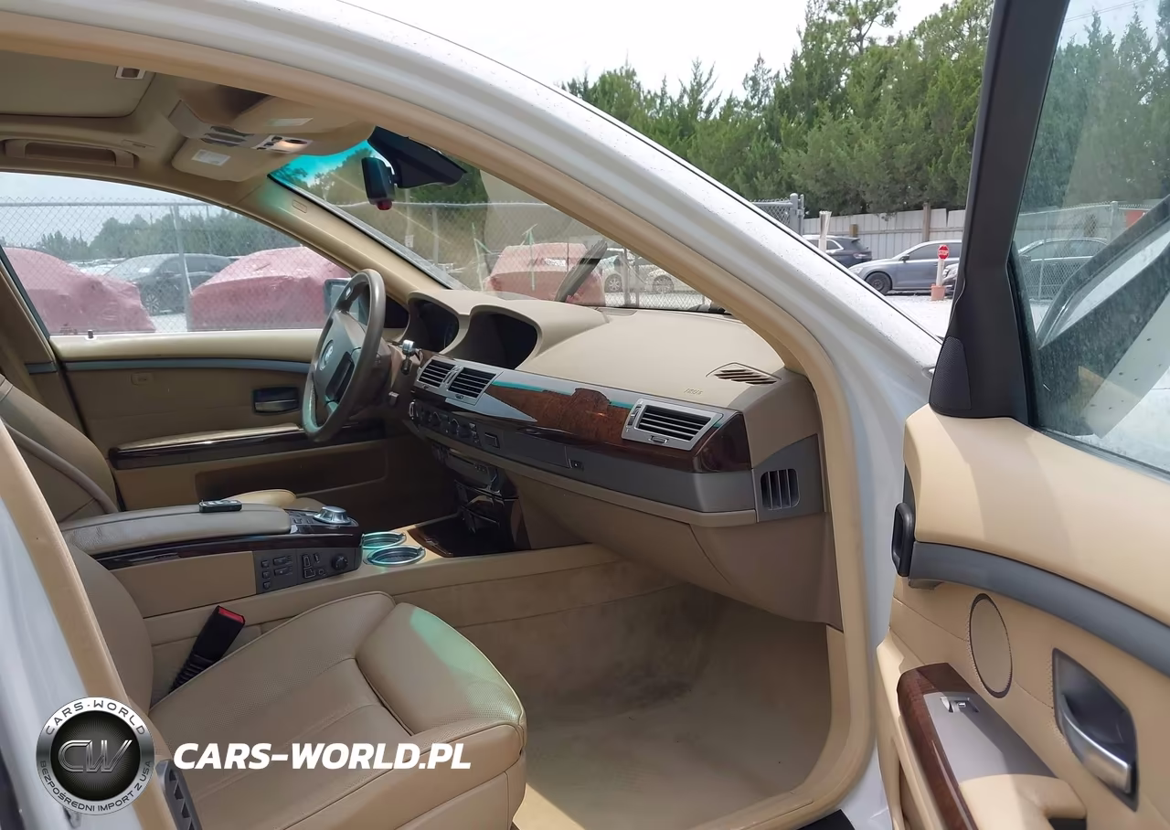 2005 BMW 745Li VIN:WBAGN635X5DS58906 - 5
