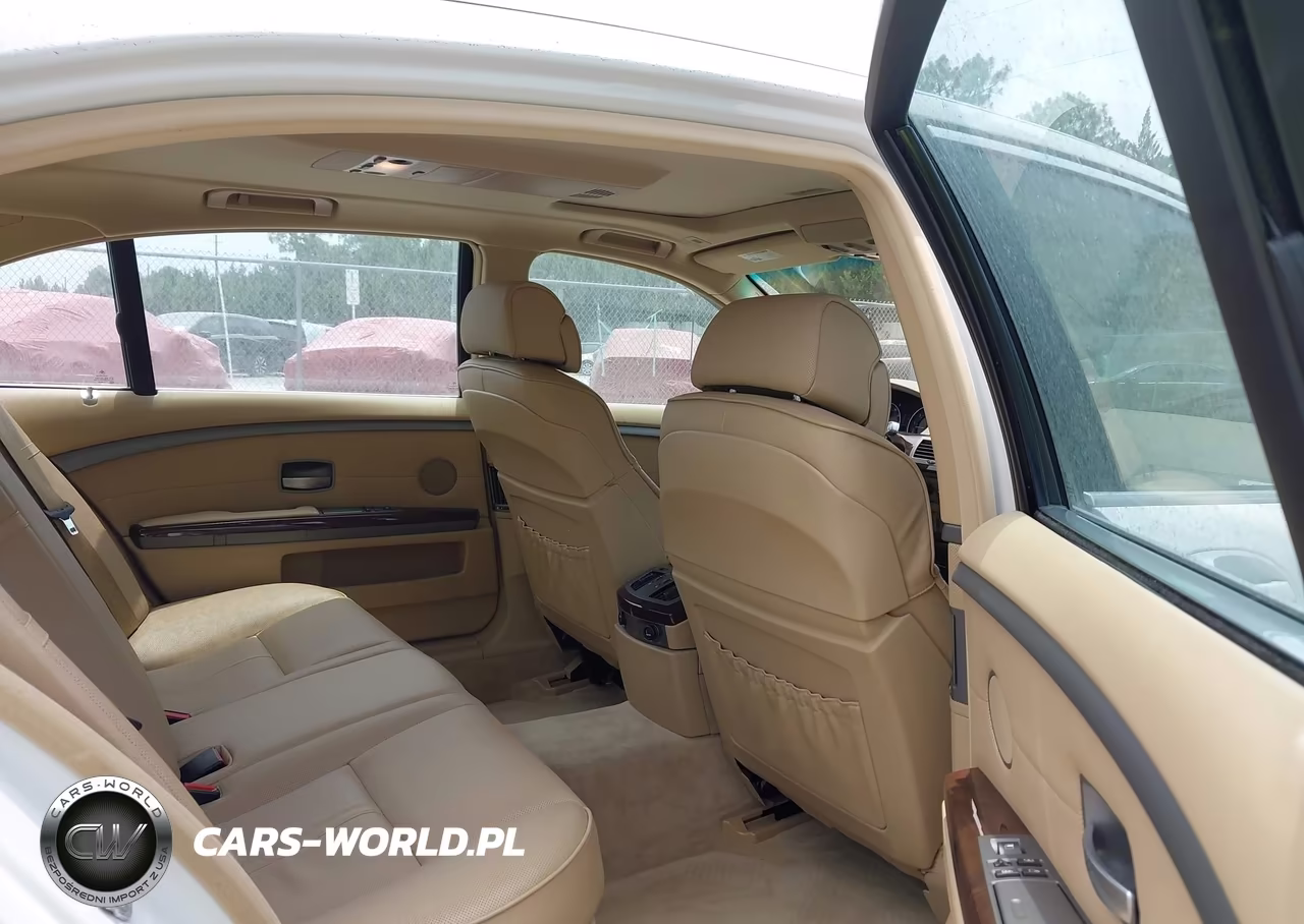2005 BMW 745Li VIN:WBAGN635X5DS58906 - 8