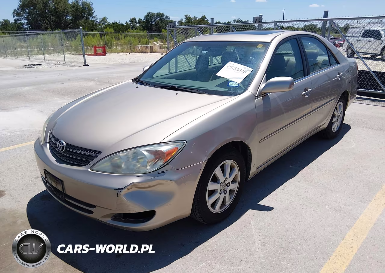 2002 Toyota Camry Xle VIN:JTDBE32K920131019 - 2
