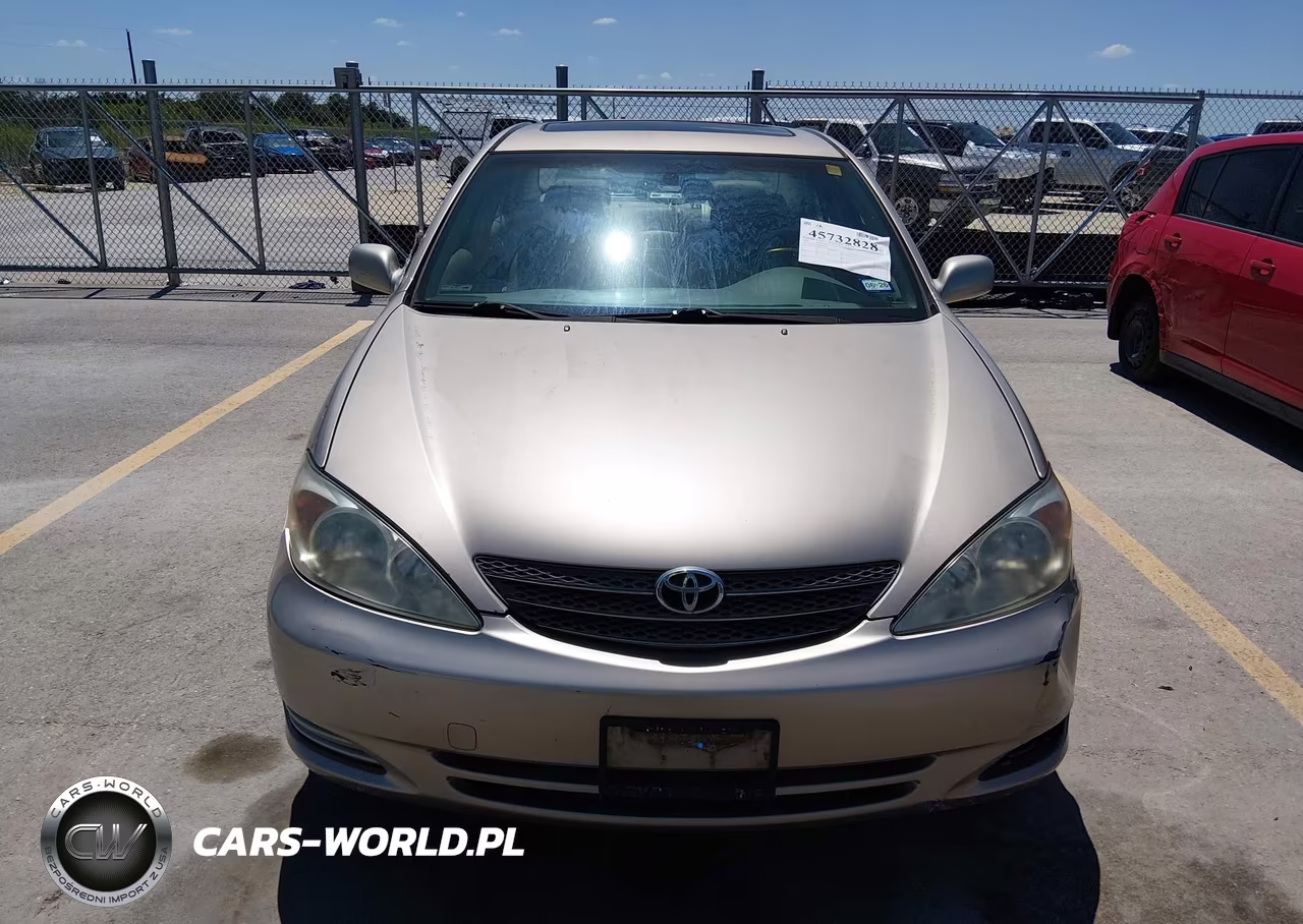2002 Toyota Camry Xle VIN:JTDBE32K920131019 - 6