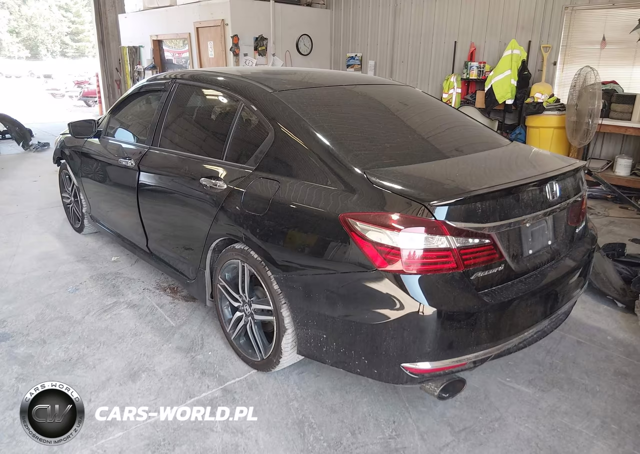 2017 Honda Accord Sport VIN:1HGCR2F59HA273852 - 3