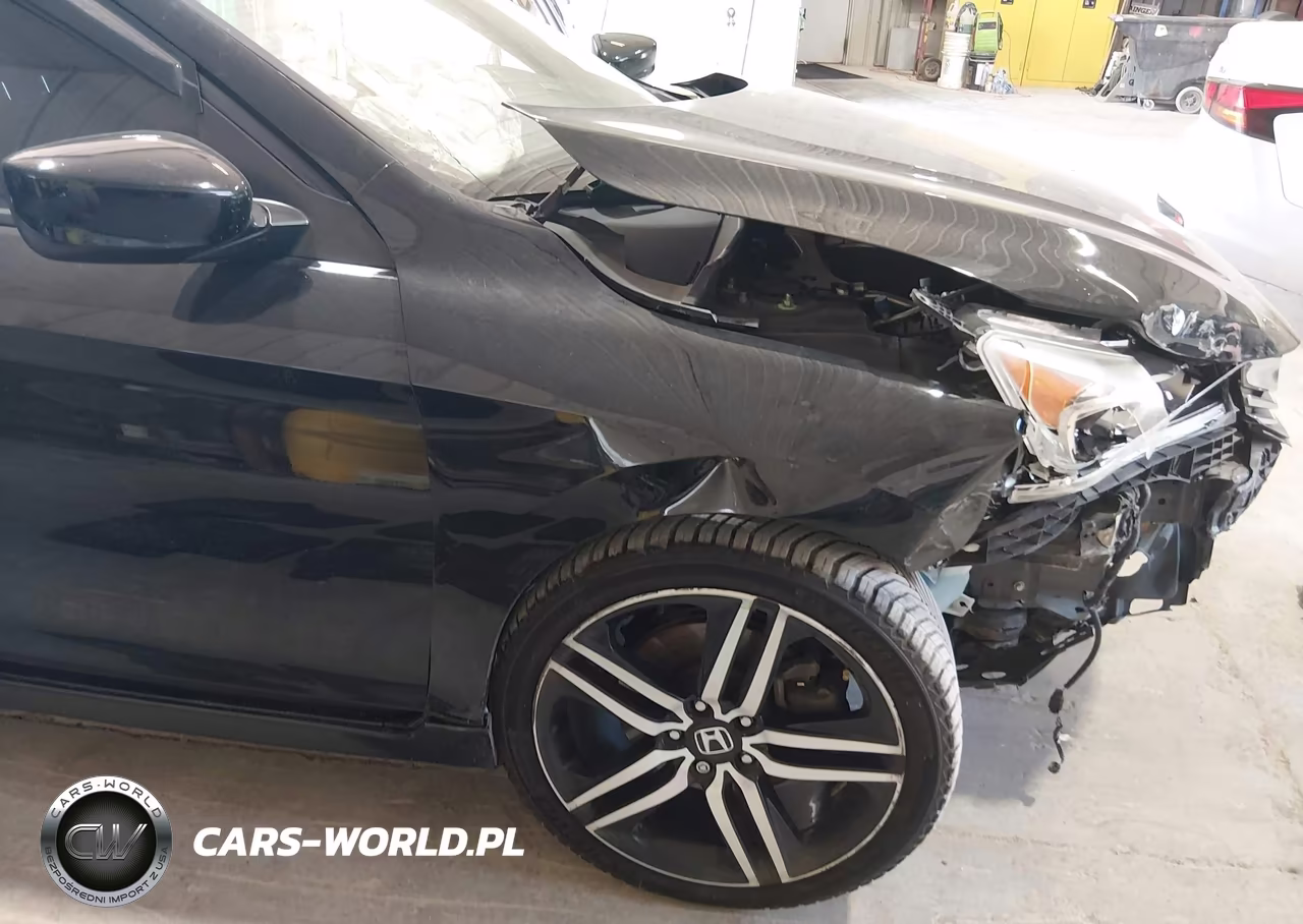 2017 Honda Accord Sport VIN:1HGCR2F59HA273852 - 6