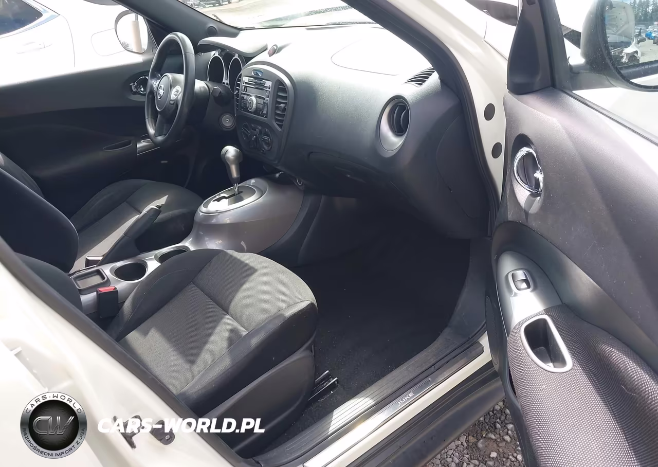 2011 Nissan Juke S VIN:JN8AF5MV0BT006313 - 17