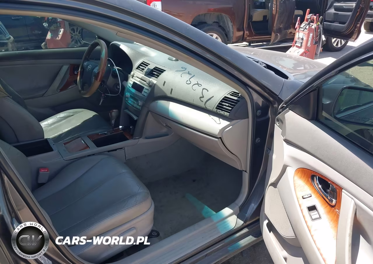 2010 Toyota Camry Xle VIN:4T4BF3EK7AR069931 - 5